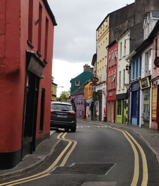 Double yellow lines: no parking at any time. RR p115