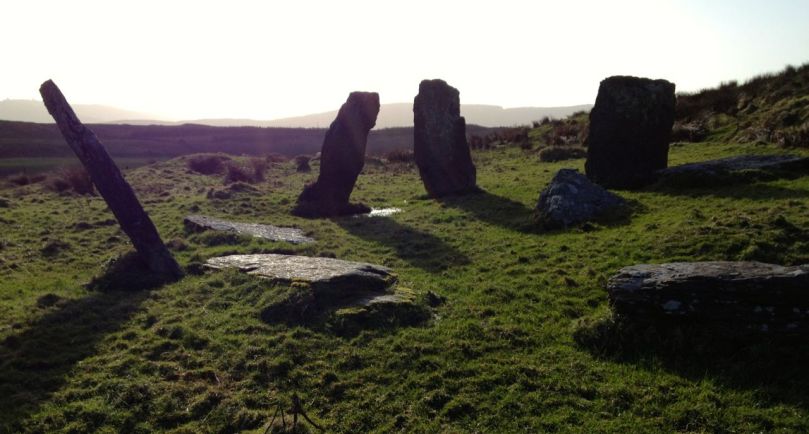 Brooding stones at Dunbeacon 