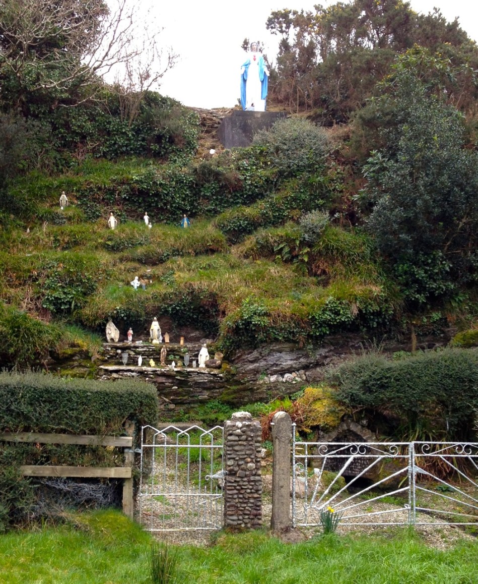 Beach Holy Well and mass rock