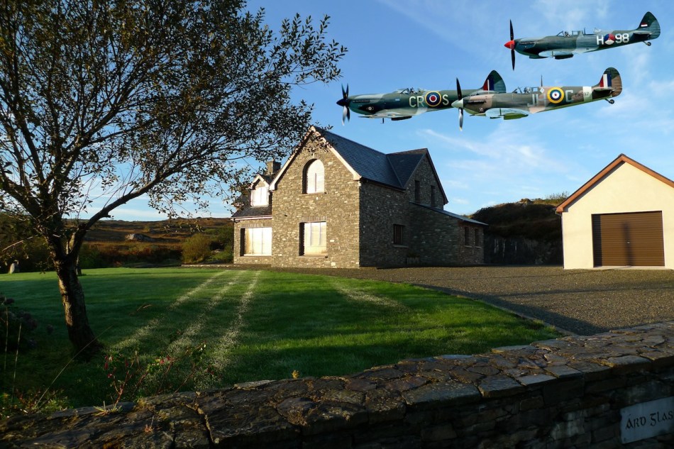 Fly-past at Ard Glas!