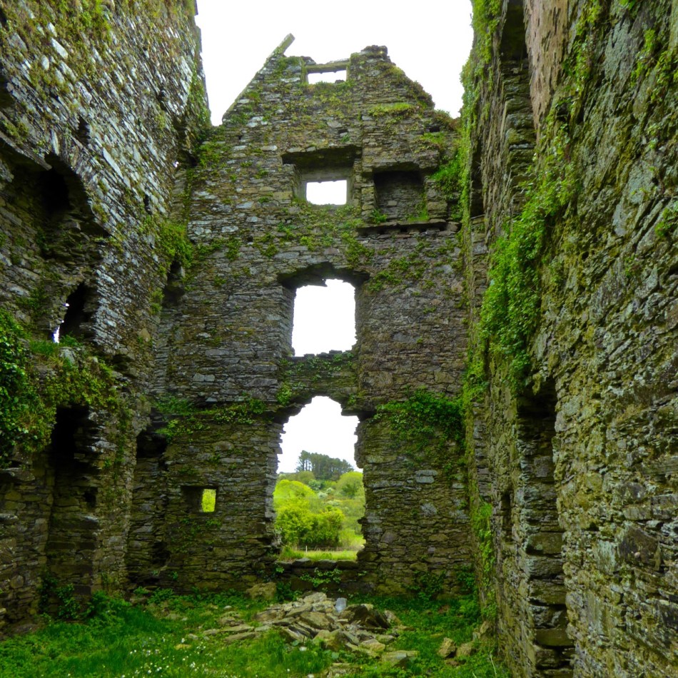 The chimney on top of this wall has fallen - note the pile of stones on the ground.