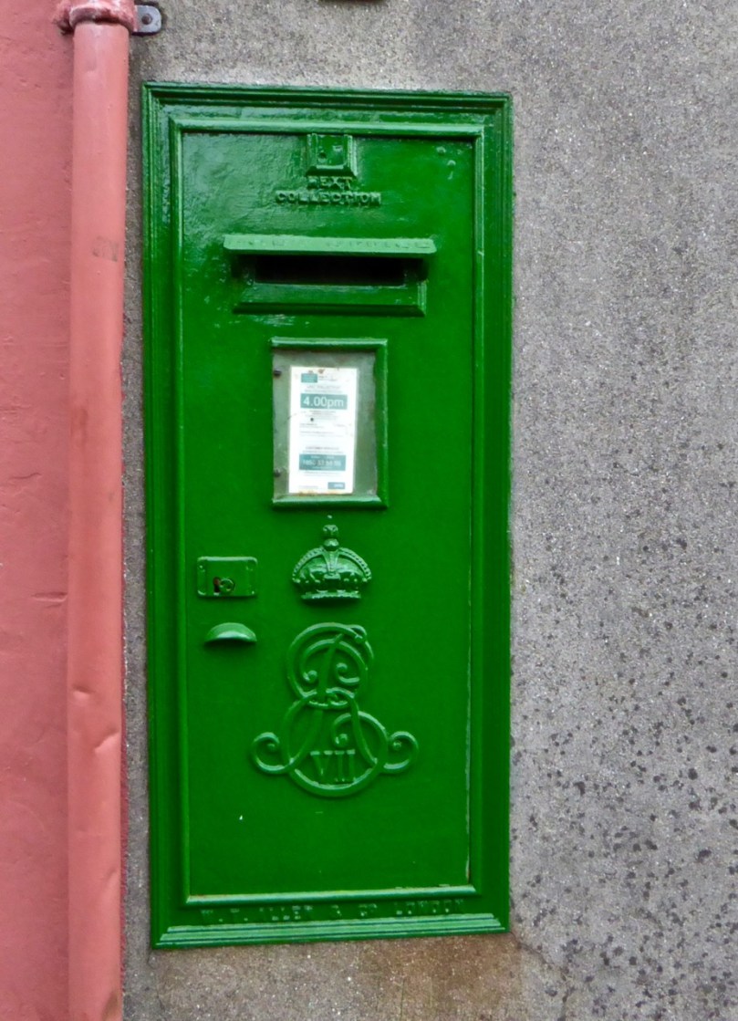 Skibb post box