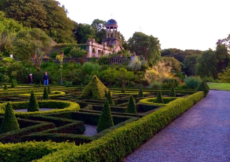 Rear Garden and Stable