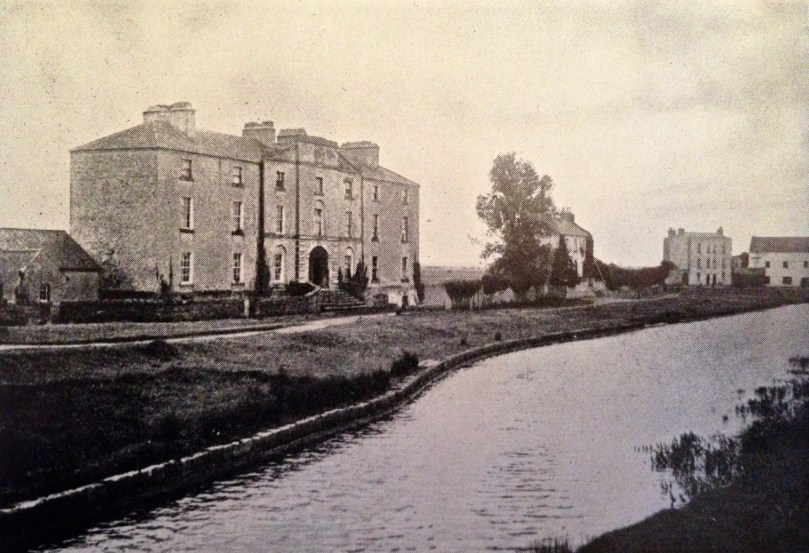 Shannon Harbour, Grand Canal Hotel